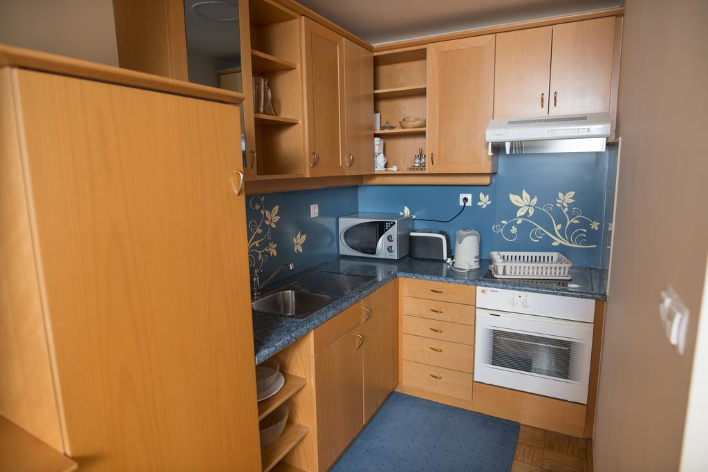 Apartments Vila Golf - Flucher Turizem روغاسكا سْلاتِنا المظهر الخارجي الصورة